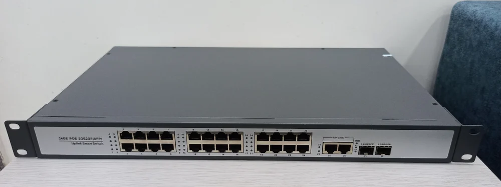 24Port Poe Switch Uplink Giga - Image 4
